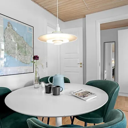 1 Bedroom Gorgeous In Апартаменты