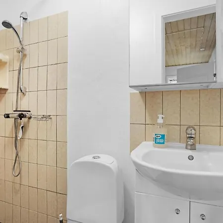 1 Bedroom Gorgeous In Аллинге