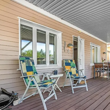 1 Bedroom Gorgeous In Аллинге