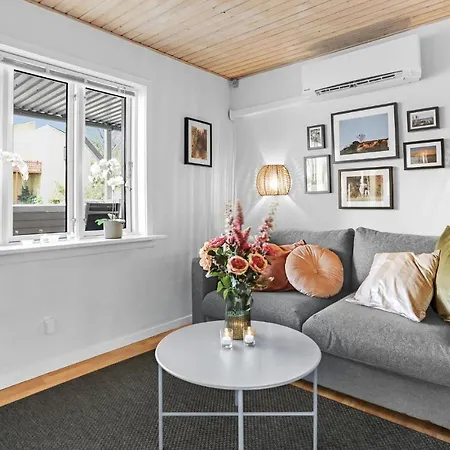 1 Bedroom Gorgeous In Аллинге