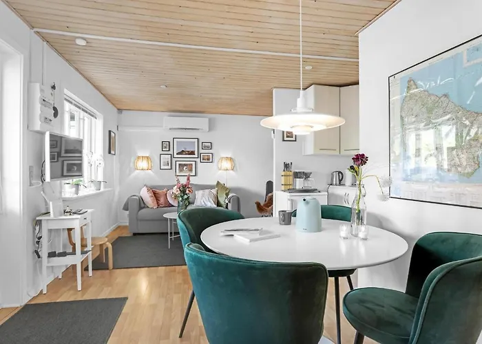 1 Bedroom Gorgeous In *